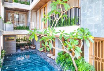 Bonny Boutique Hotel Da Nang has Smoking/Balcony rooms