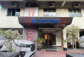 Sai Executive allows 18 year olds to book a room