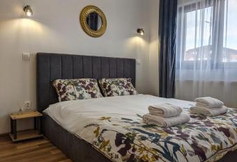 Cozy Studio has Balcony rooms