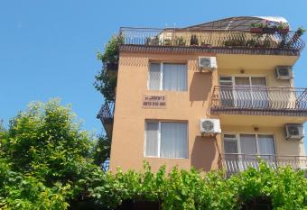                                        -           has Balcony rooms