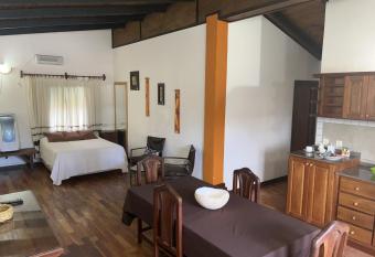 Departamento Por   allows 18 year olds to book a room