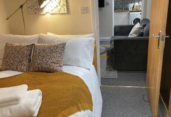 Riverside Cottage allows 18 year olds to book a room