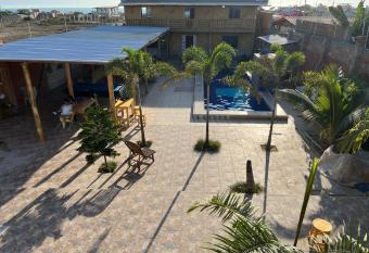 Hosteria YOLANDA has Balcony rooms