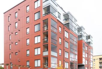 Tampere, H  rm  l  nranta, messuhallin l  hell   uudehko kaksio has Balcony rooms