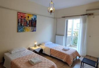 Kostas House2 has Balcony rooms