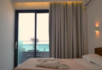 Poseidon Hotel has Balcony rooms