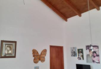 Casa mary has Smoking rooms