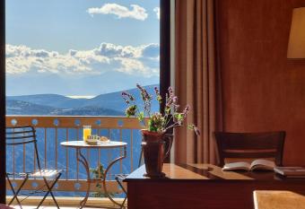 Likoria Hotel has Balcony rooms