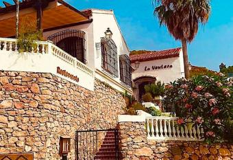 La Ventera - summer hotel allows 18 year olds to book a room