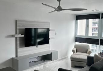 Beach Studio Apartment!!!! allows 18 year olds to book a room