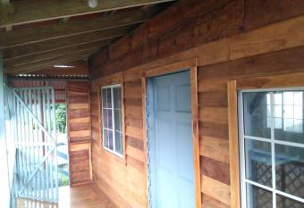 Casa F  lix Pavones has Balcony rooms