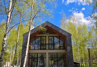 Mi  ko Spa namas has rooms with a private hot tub