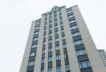 base-PUSAN Serviced Apartment -Shanghai New International Expo Centre allows 18 year olds to book a room