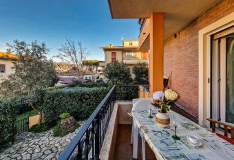 Casa Silvana Marina di Campo has Balcony rooms