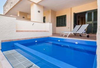 Plaza Malta Oasis 2 Bajo has Balcony rooms