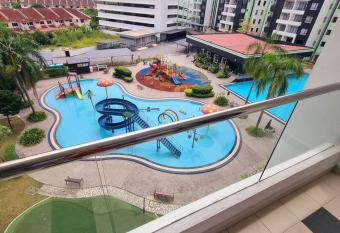 Corner PoolView@MANHATTAN Ipoh allows 18 year olds to book a room