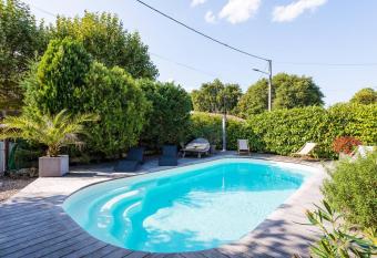 Villa Cap Ferret has Balcony rooms