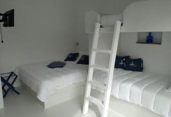   issos K has Balcony rooms