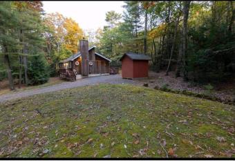 Alpine Skylight has Balcony rooms