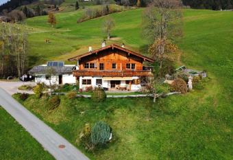 Ferienwohnung Obernauer has Balcony rooms