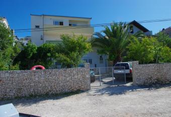 Seaside apartment Ra  anj has Balcony rooms