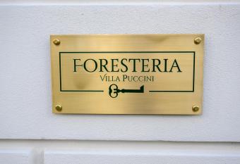 Foresteria Villa Puccini Casa per Ferie allows 18 year olds to book a room
