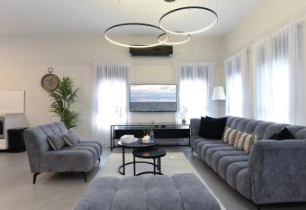                     -                                                                                         - A charming 4Bdrm villa with a spa jacuzzi and a heated pool near the Sea of Galilee allows 18 year olds to book a room