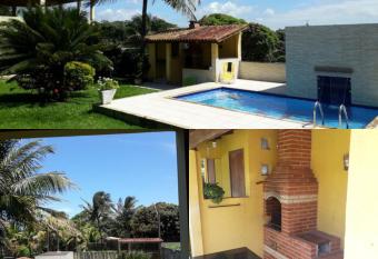 Casa de Temporada Meaipe has Smoking rooms