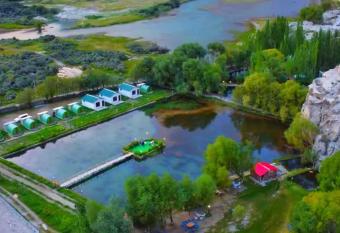 Royal Resort and Fish Farm has Balcony rooms