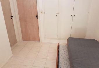 Complejo Linchol Center, Torre Madison allows 18 year olds to book a room