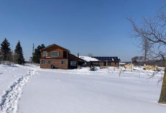 Peaceful Country Bungalow has rooms with a private hot tub