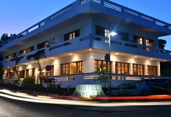 Hotel Hercules has Balcony rooms