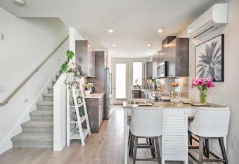 Stylish Townhome in Ballard allows 18 year olds to book a room