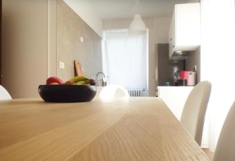 Casa Nina allows 18 year olds to book a room