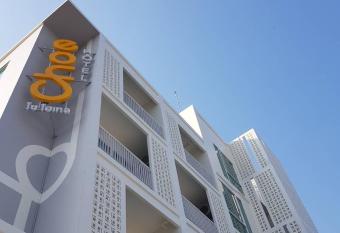 Choe Hotel Banbueng has Balcony rooms