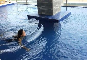 SUNVIDA TOWER with Bay View has Balcony rooms