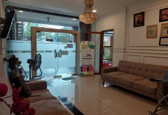 Pondok Sabaraya Haji Juanda Cikampek Purwakarta allows 18 year olds to book a room