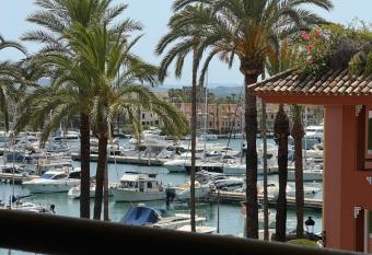 Apartamento Puerto Sotogrande Marina has Balcony rooms