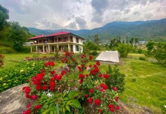 dayara bugyal sarai homestay has Smoking/Balcony rooms
