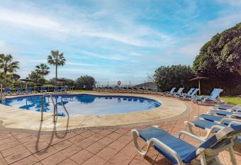 Guadalupe Hills has Balcony rooms