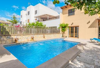 C an Cresp   has Balcony rooms