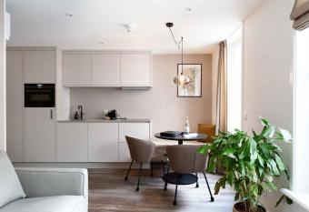 Finest Apartments has Balcony rooms