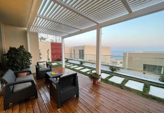 Villa Azure allows 18 year olds to book a room