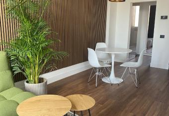 LOFT MANZONI 37 has Balcony rooms