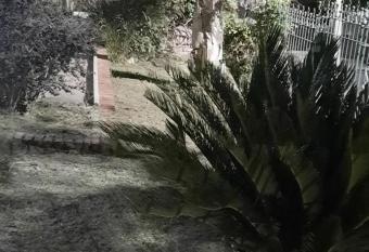 La ESCONDIDA allows 18 year olds to book a room