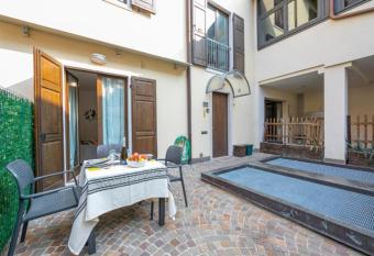 La Corte has Balcony rooms