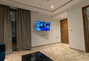 Appartement s2 luxe tunis Jardins de Carthage allows 18 year olds to book a room