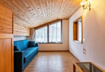 Casa Ravanelli 3 has Balcony rooms