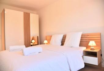 Domaine de Milh   has Balcony rooms