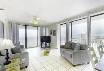 Shoalwater Unit 1206 has Balcony rooms